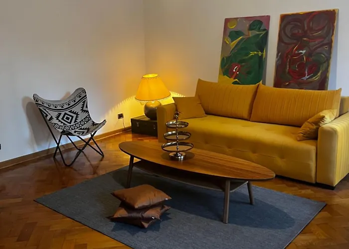 Emily In Apartment *