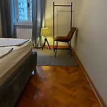 Emily In Appartement Trieste